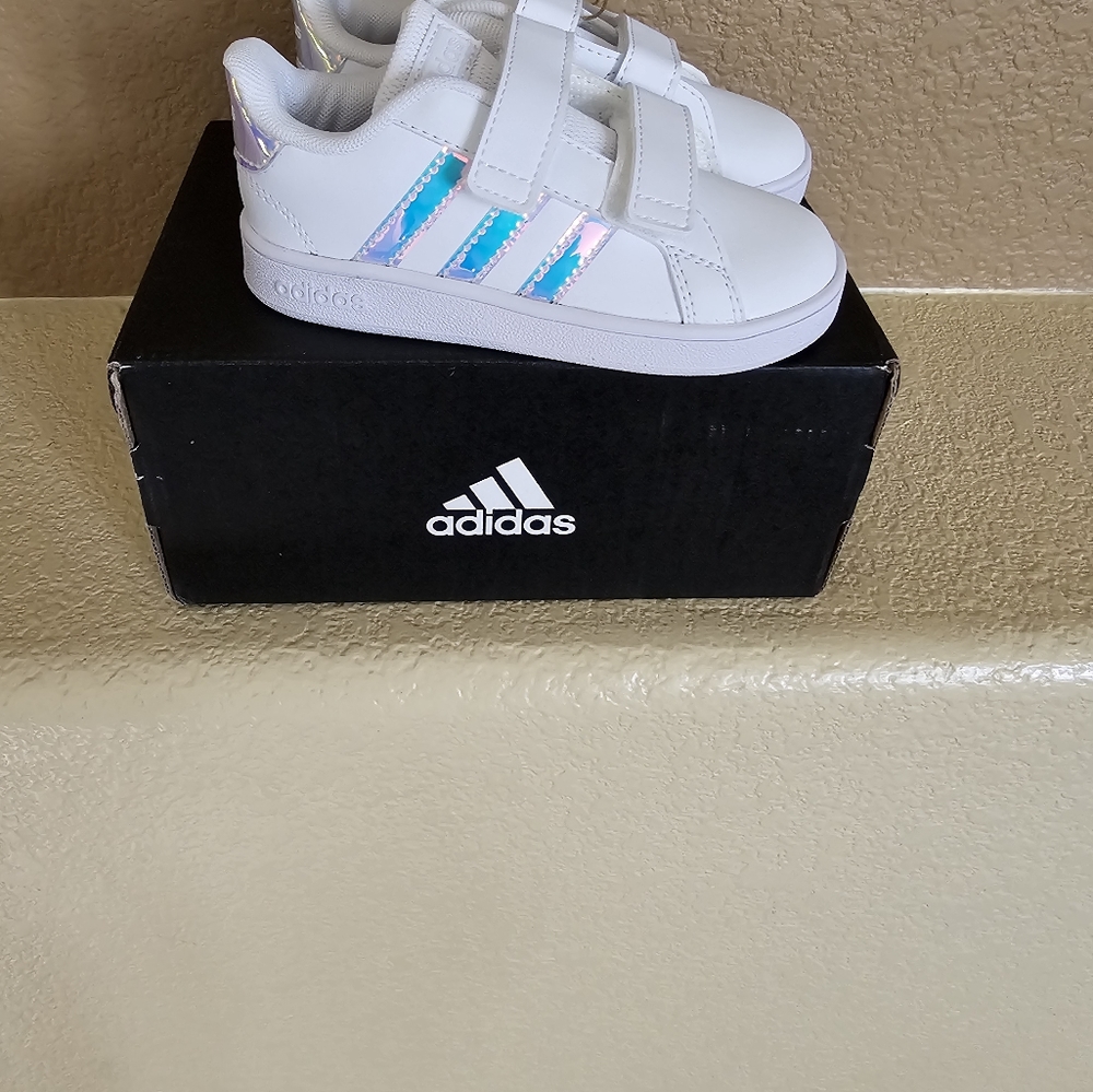 Nwt, toddler shoes